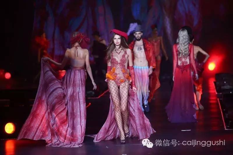 Burberry、MK、马萨拉蒂齐捧场，只因马云背后站了4.7亿。。。。