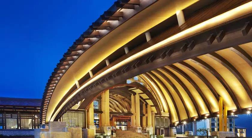 三亚瑞吉酒店攻略,三亚瑞吉酒店夜间风景