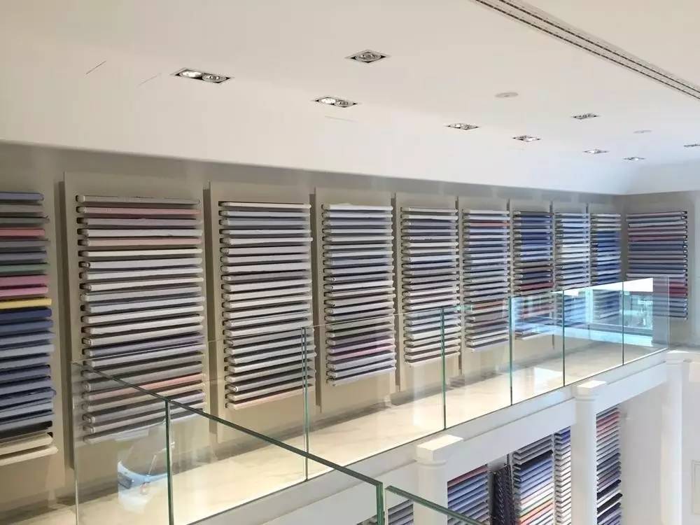 自投100万他选千种面料定制意大利男装阿玛尼品质卖金利来价格