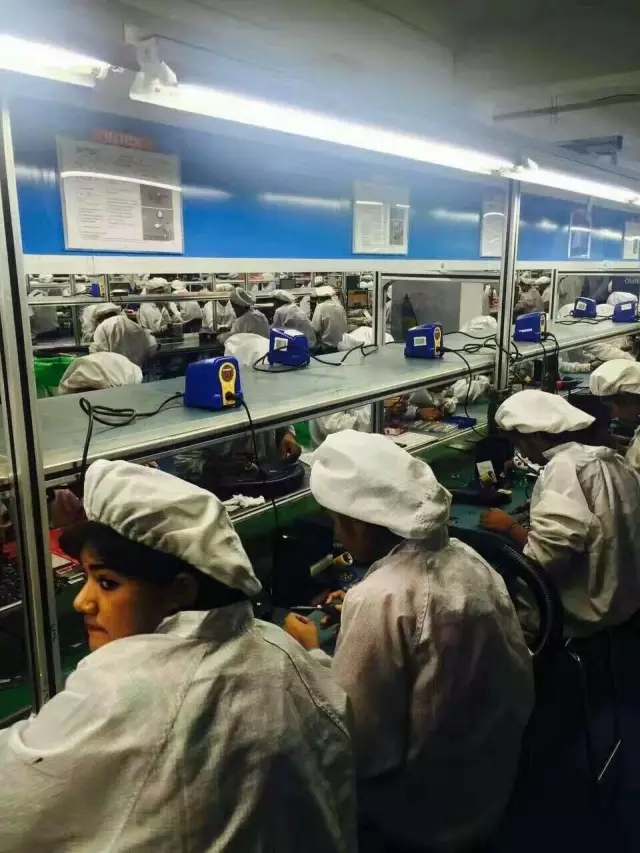 中国手机产业观察团走进Intex、闻尚