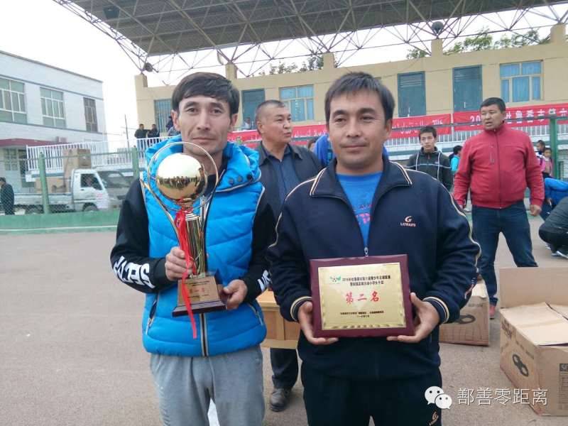 鄯善县育才学校足球队,新疆中小学生足球队全国排名