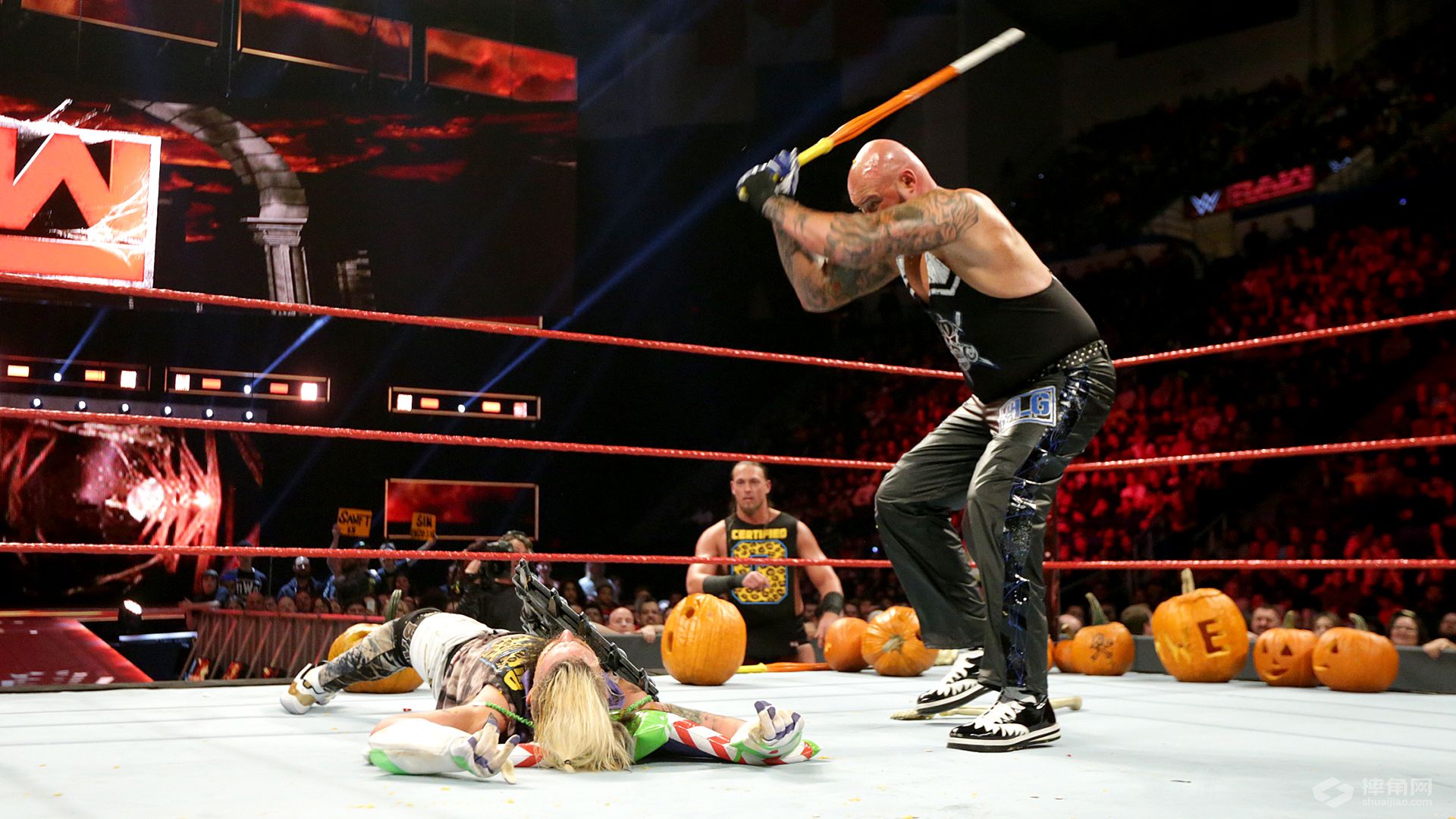 RAW2016.11.01文字战报：高柏对战布洛克敲定，战神之锤重现江湖