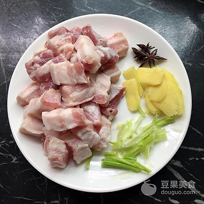 红烧肉的做法大厨教程视频,红烧肉的做法小视频