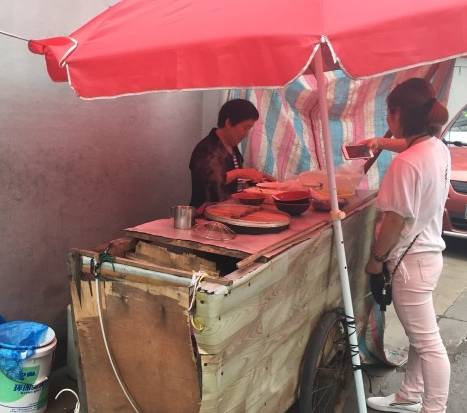 寻找那些藏在巷子里的美食,实探隐匿于街巷中的无锡美食