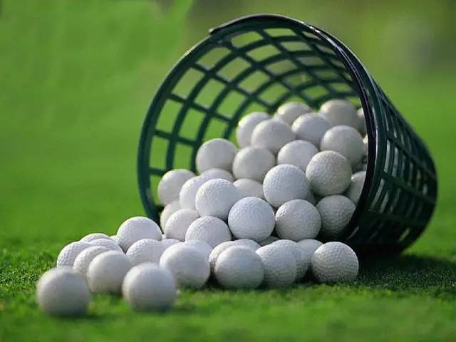 「球场手册」｜高价会籍与球童服务的关系