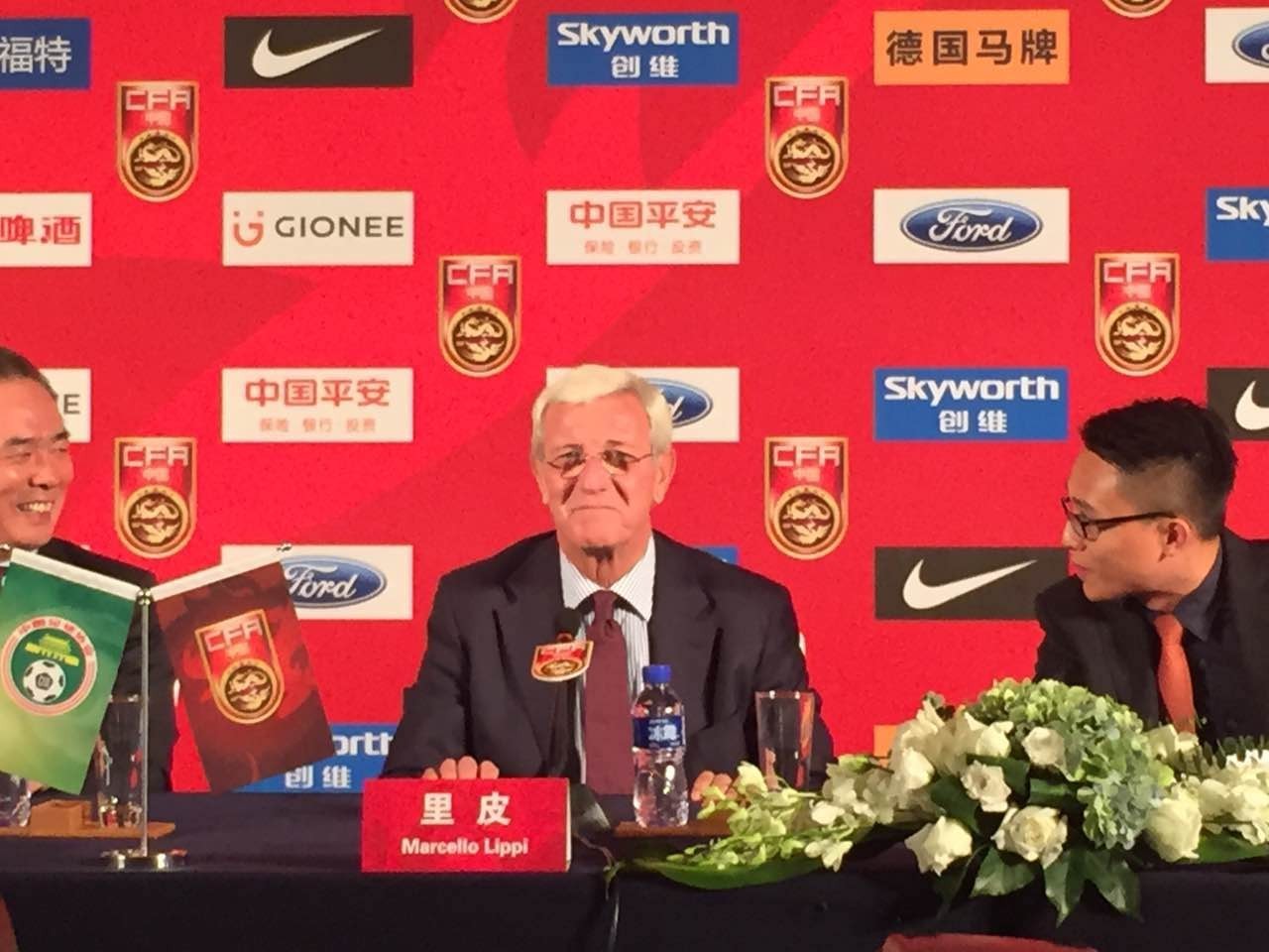 里皮离任后怒批国足风雨同路,里皮是怎么重新接手国足的