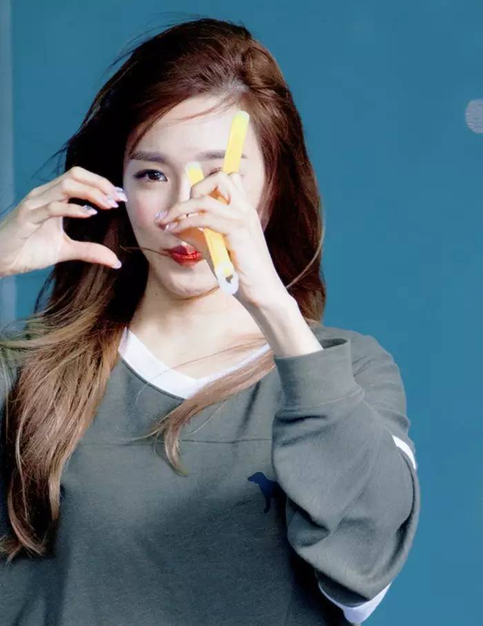 少时tiffany穿搭,少时tiffany综艺