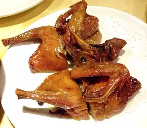 石岐最出名的乳鸽,中山石岐乳鸽奇葩特色