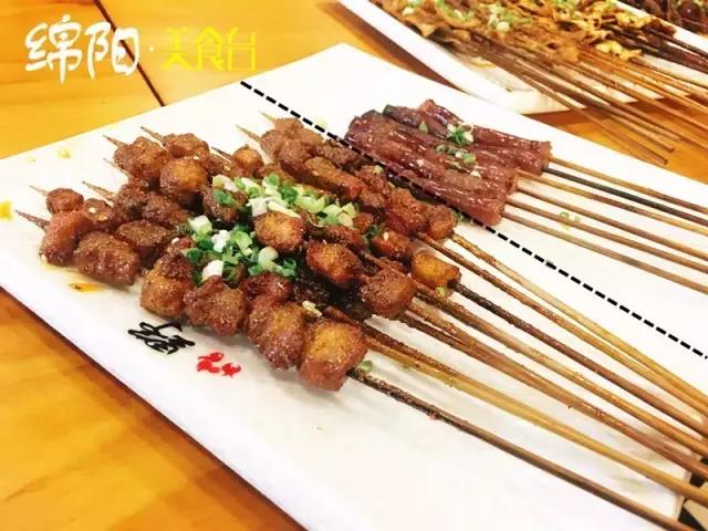 绵阳正宗炭火烧烤,烧烤界的扛把子好吃到嗷嗷叫