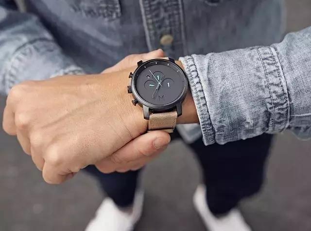 简单时尚的表款有哪些,各品牌推荐的表款