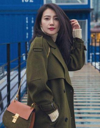 自拍嘟嘴教程,自拍嘟嘴的正确方法