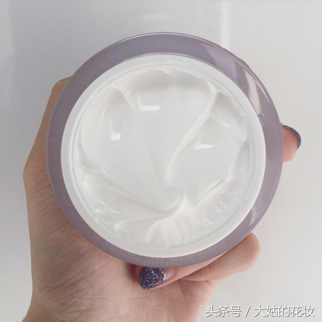 素颜霜粉底推荐,买哪种素颜霜不卡粉