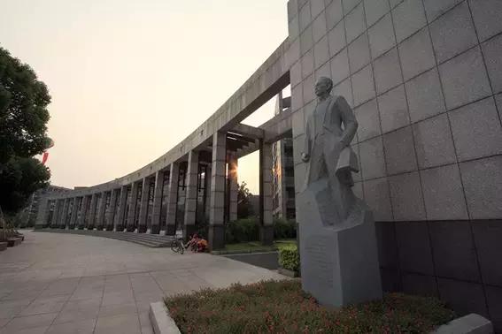 边远山区最穷学校,穷乡僻壤学校