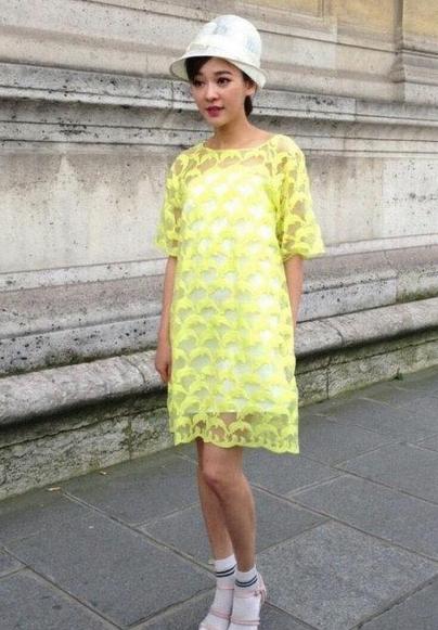 陈意涵惊艳时装周,陈意涵未ps照