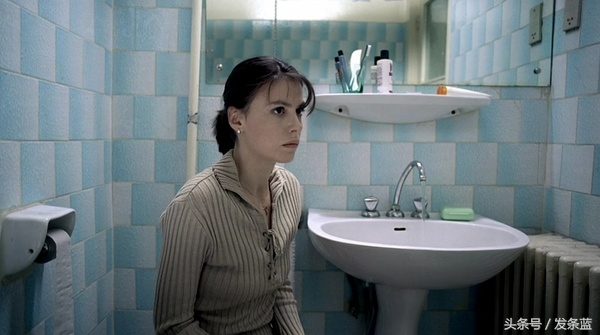 鍥涙湀涓夊懆涓ゅぉ鍓ф儏浠嬬粛,鍥涙湀涓夋棩瑙嗛鎷嶆憚