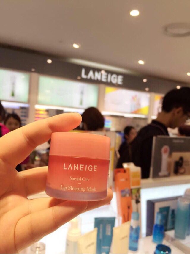 去鼻子黑头的最好方法小窍门,正确使用去黑头鼻贴的方法