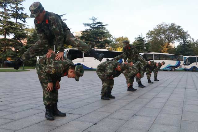 军体小游戏,军营小游戏个人竞技大全