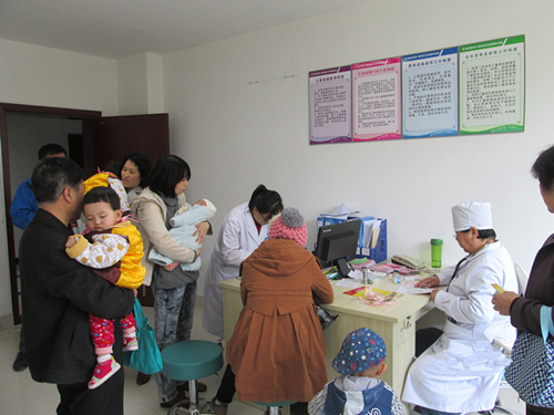 7位资深“挑剔妈咪”亲历，在香港看儿科医生，差别真的很大！