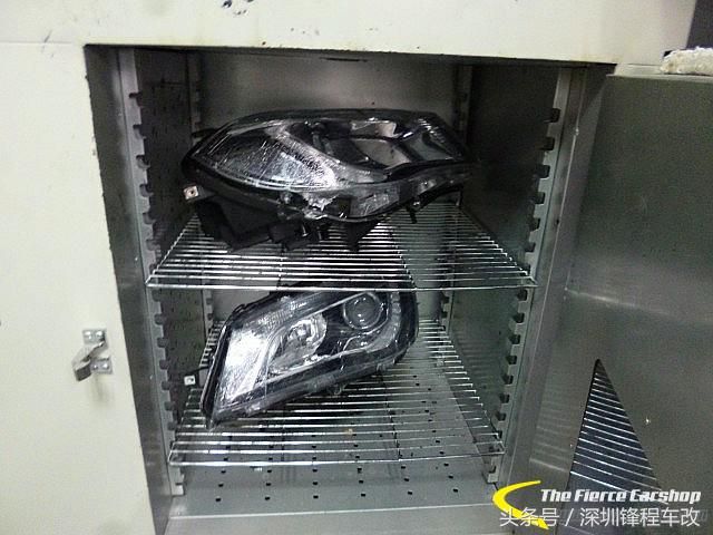 天生灯光不足唯有后天补救，长城C50升海拉五透镜、黄金眼雾灯