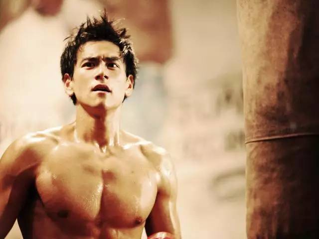 彭于晏湄公河行动撞游艇片段,湄公河行动超燃彭于晏