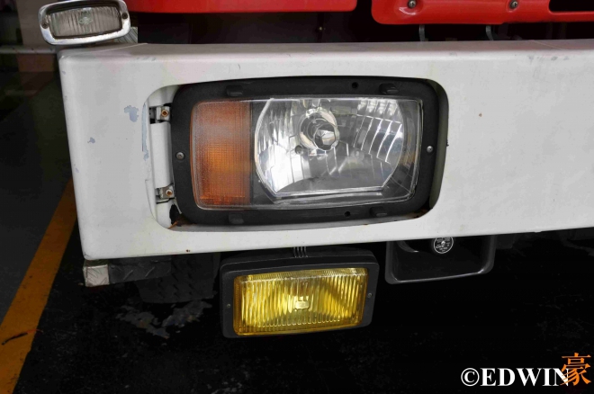 奔驰国产大卡车,奔驰卡车和国产卡车