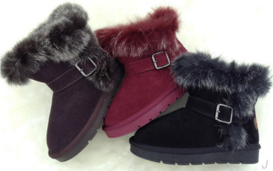 冬季能给孩子穿什么样式雪地靴,雪地靴和加绒鞋哪个暖和