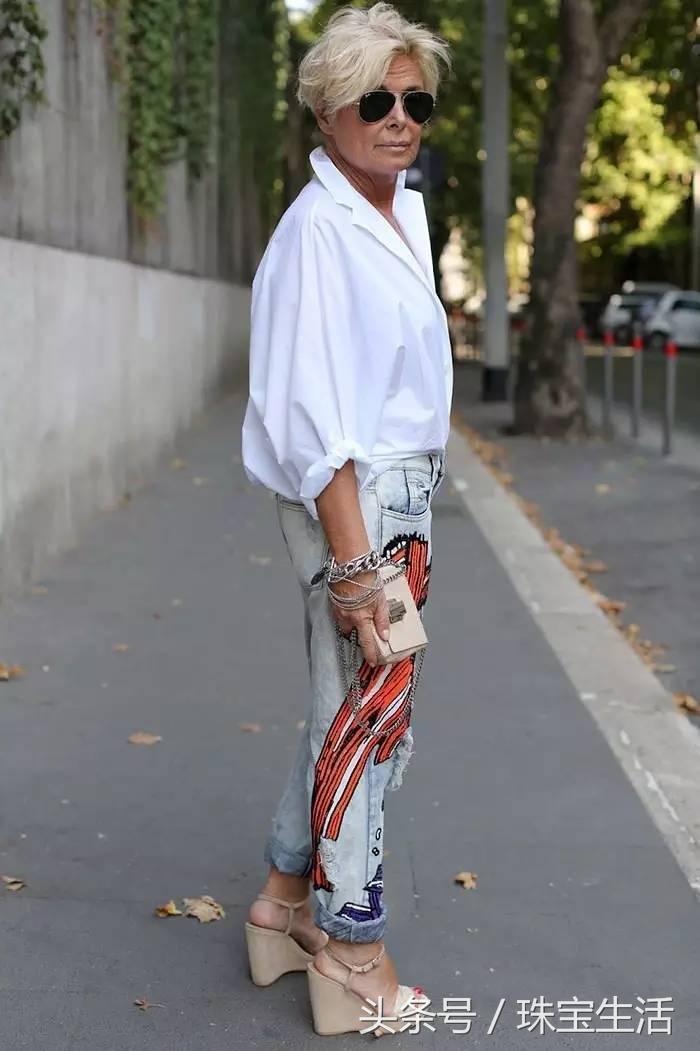 请不要用玻尿酸陪伴你年老的岁月，要用就用珠宝！