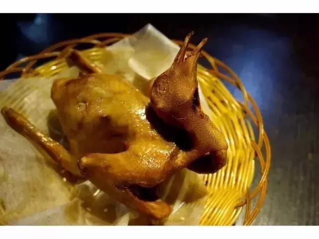 石岐最出名的乳鸽,中山石岐乳鸽奇葩特色