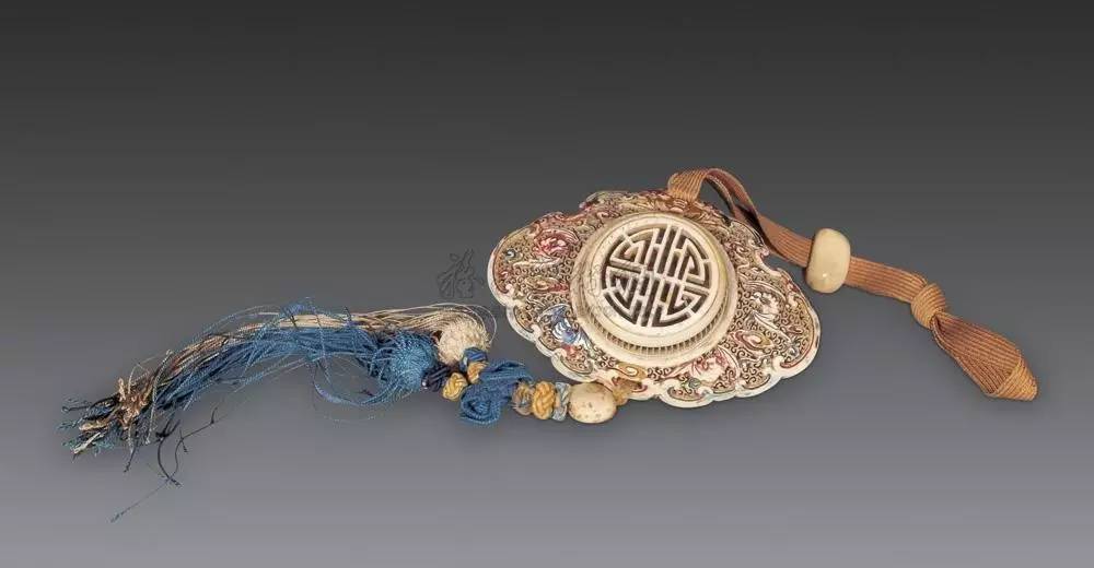 大牌香水浓香与淡香差距,大牌香水闻起来很贵