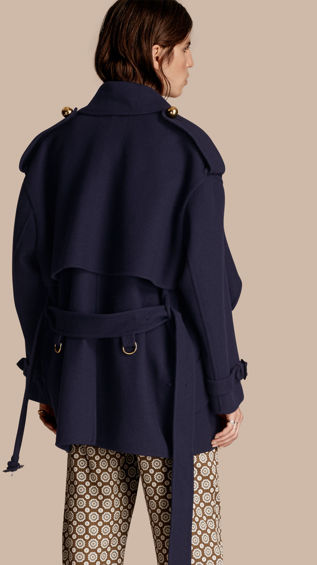 burberry巴宝莉大衣必买经典款,burberry巴宝莉羊绒大衣