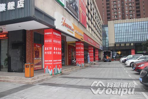 定位不清晰合肥万科红生活广场开业至今人气凋零