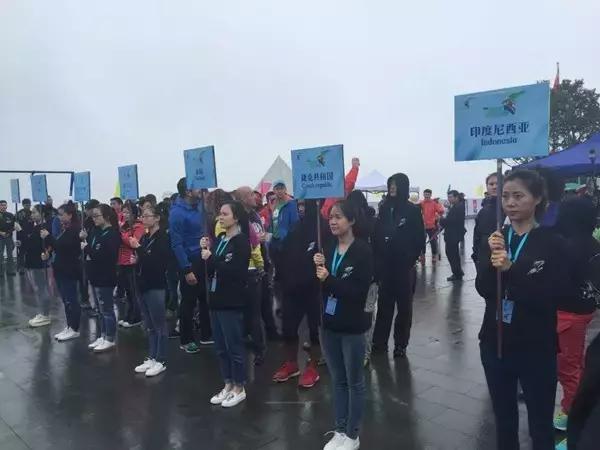 世界顶级鸟人们“这两天都在富阳常安！想当“鸟人”你也可以！