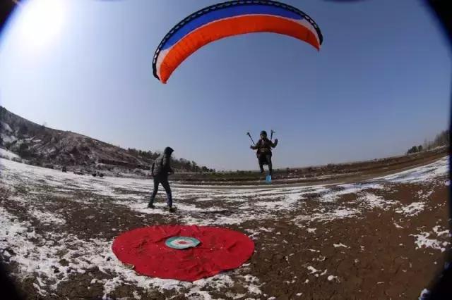 世界顶级鸟人们“这两天都在富阳常安！想当“鸟人”你也可以！