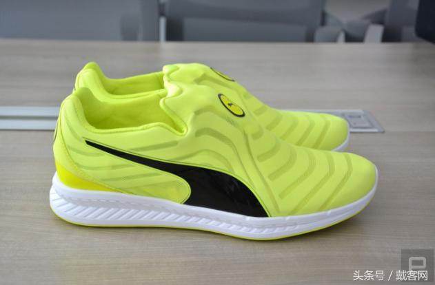 彪马足球鞋future可以不系鞋带,自动系鞋带的鞋彪马