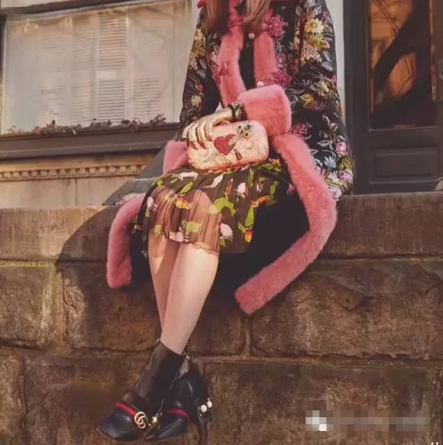 古驰gucci300左右单品,gucci最受欢迎的女包价格