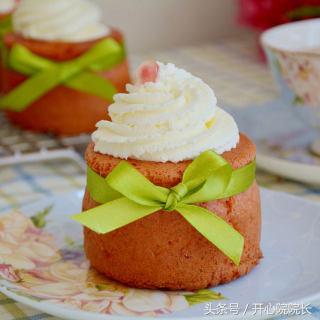 入口即化的杯子蛋糕,简单又好吃的原味杯子蛋糕