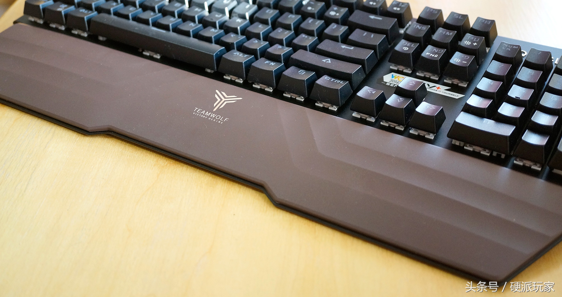 狼派青龙ciy2.0rgb机械键盘,狼派青龙机械键盘