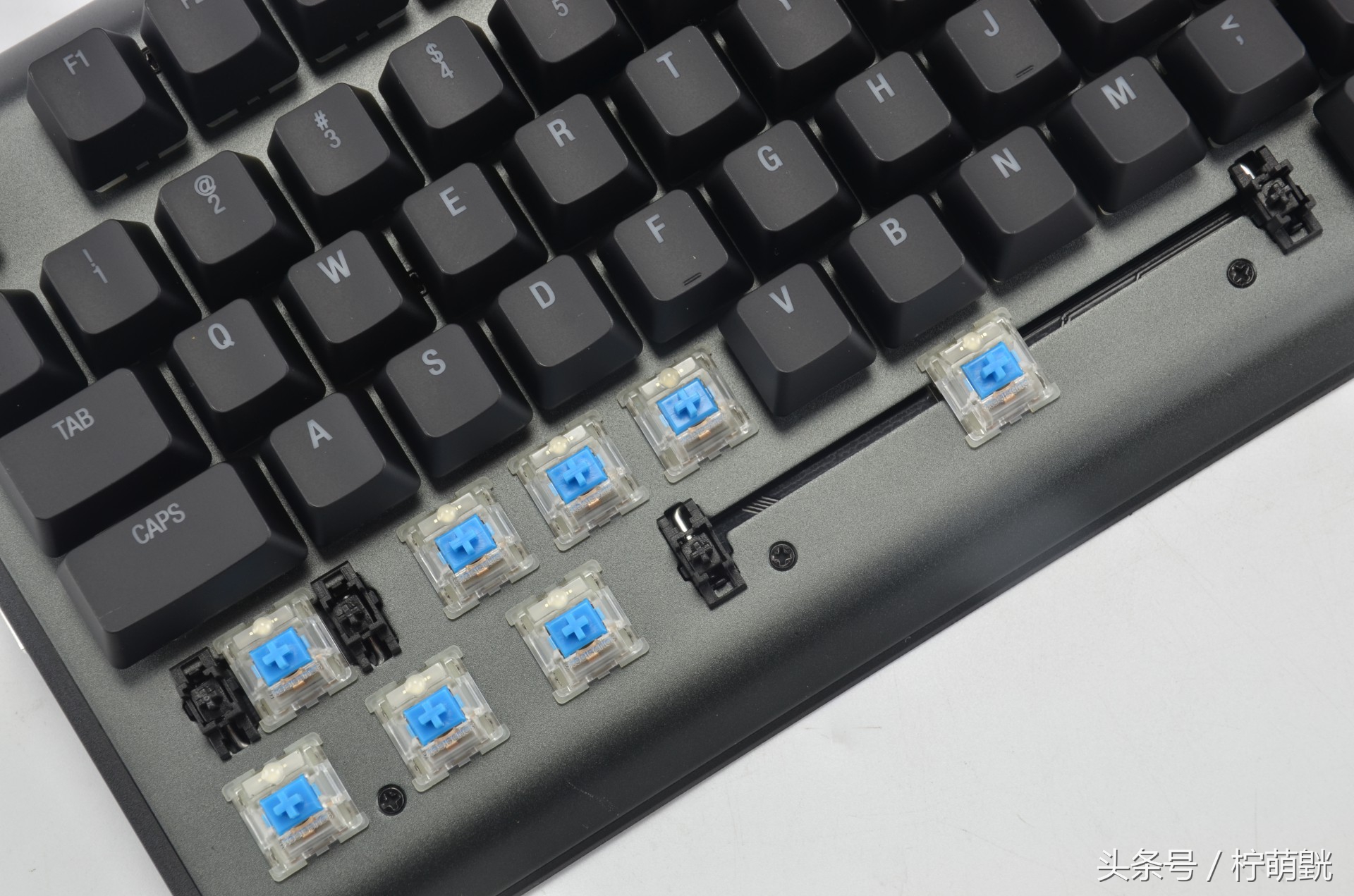 顶级rgb机械键盘,赛睿apexprort机械键盘评测