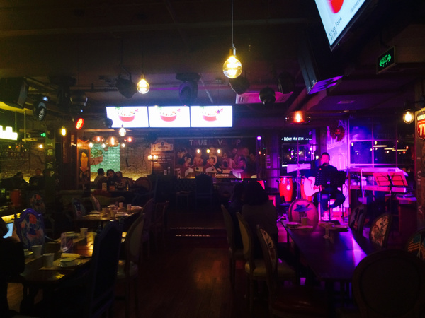 一段美丽感人的爱情故事,一个美丽的爱情故事的开始