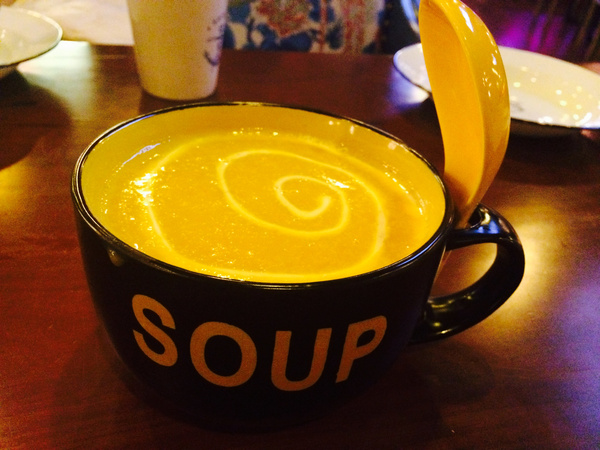 一段美丽感人的爱情故事,一个美丽的爱情故事的开始