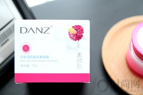 美颜美肤素颜霜,美颜秘笈粉嫩素颜霜