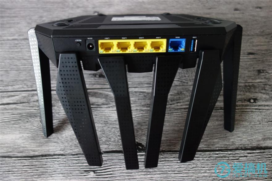 路由器中的坦克王——JCG双频路由器