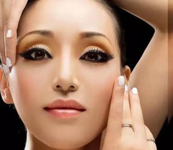 眼袋是什么原因引起的怎样消除,眼袋是怎么造成的有了眼袋怎么办