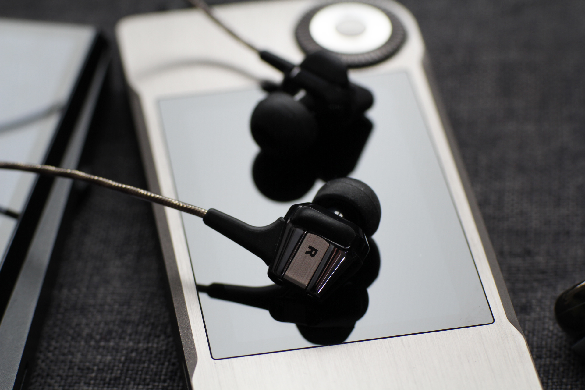 杰伟世fx77x耳机音质怎样,杰伟世jvc入耳式耳机