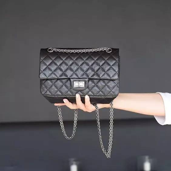 你一定想知道的真实故事,可以看看你每天背的包里有啥吗