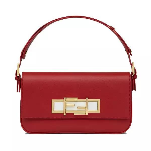 你一定想知道的真实故事,可以看看你每天背的包里有啥吗