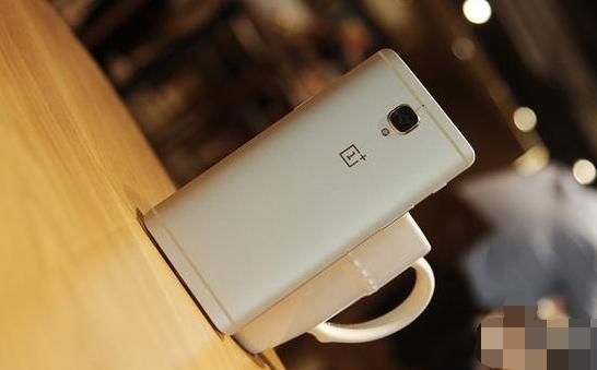 国产机在国外最热门的是这五部，榜首在美国要超iPhone？