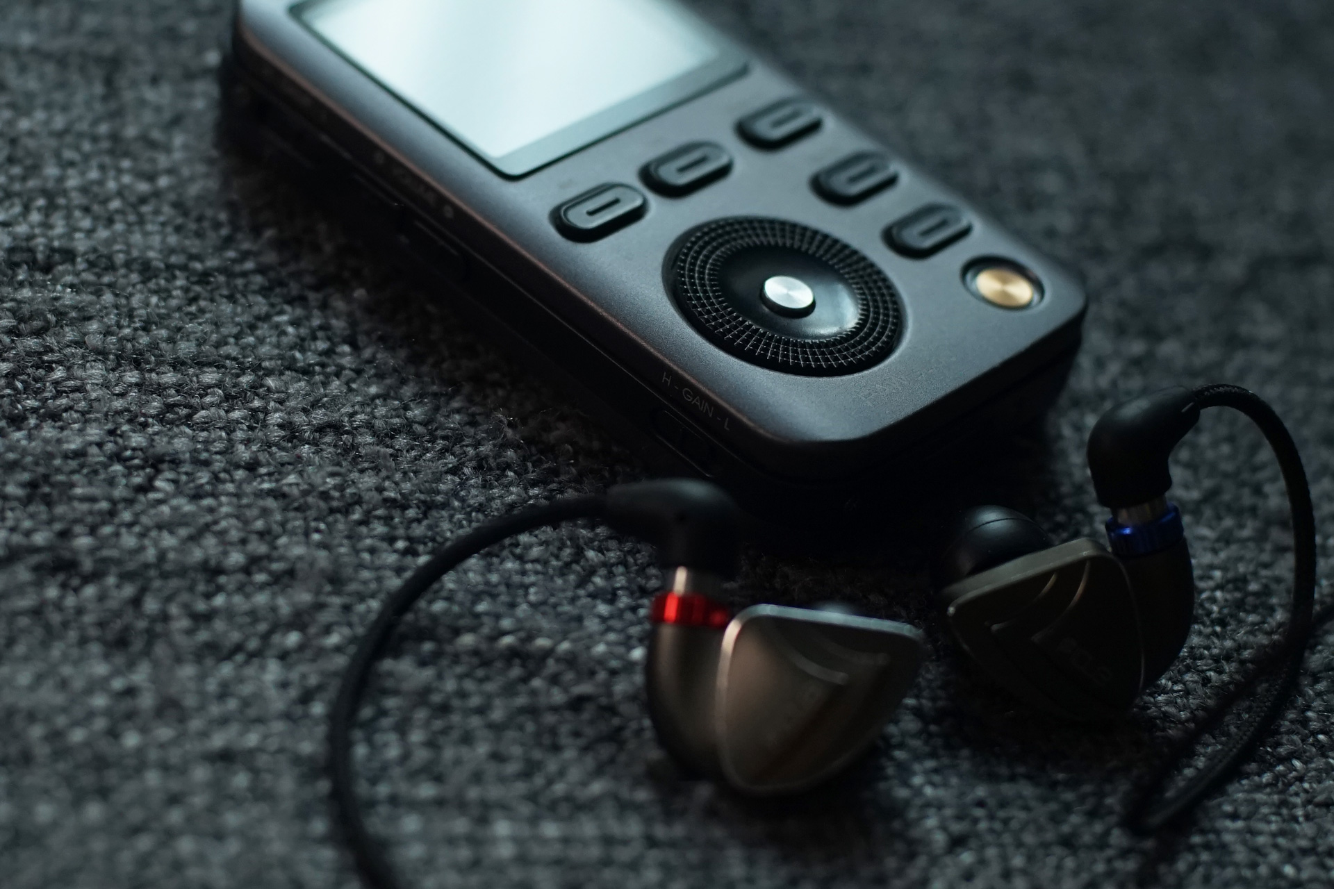 看这台电台电视台常用品牌做的MP3证明为何手机音质还差得远