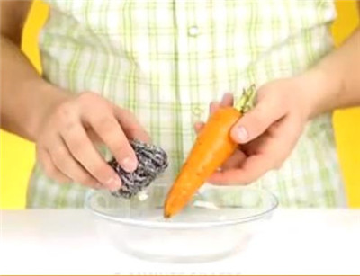 剥大蒜最简单的方法是什么,巧剥蒜皮图解