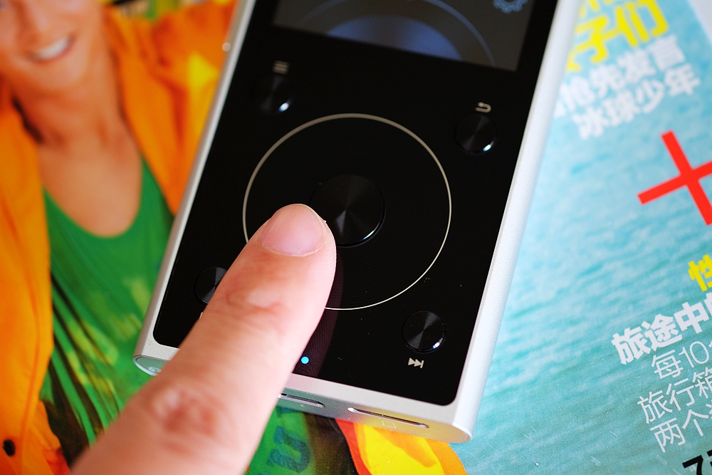 飞傲x1二代拆机,飞傲x1hifi播放器拆机